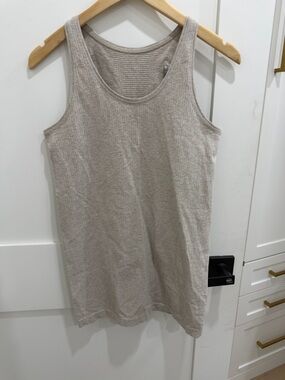 Athleta - beige heather breathable back long tank top, L